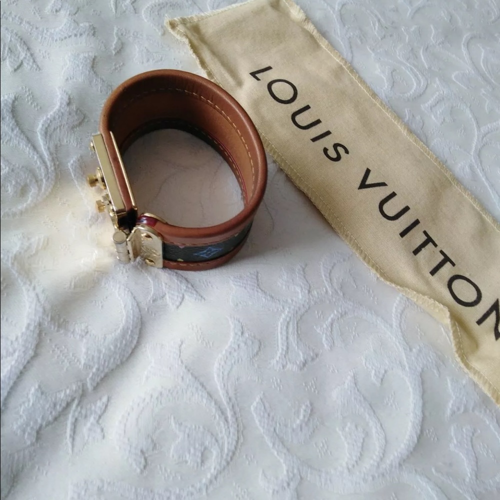 💯Auth LOUIS VUITTON Suhali Bracelet w/dustbag🥰 - Picture 5 of 8